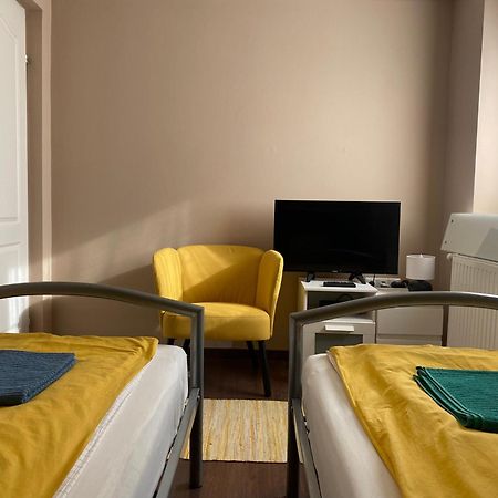 Appartamento Rozsé Apartman Budaörs Esterno foto