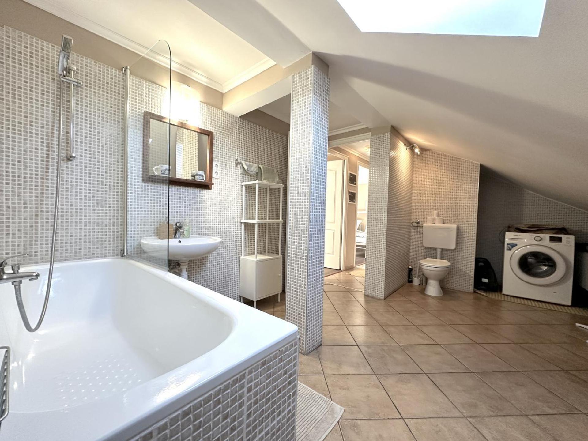 Appartamento Rozsé Apartman Budaörs Esterno foto