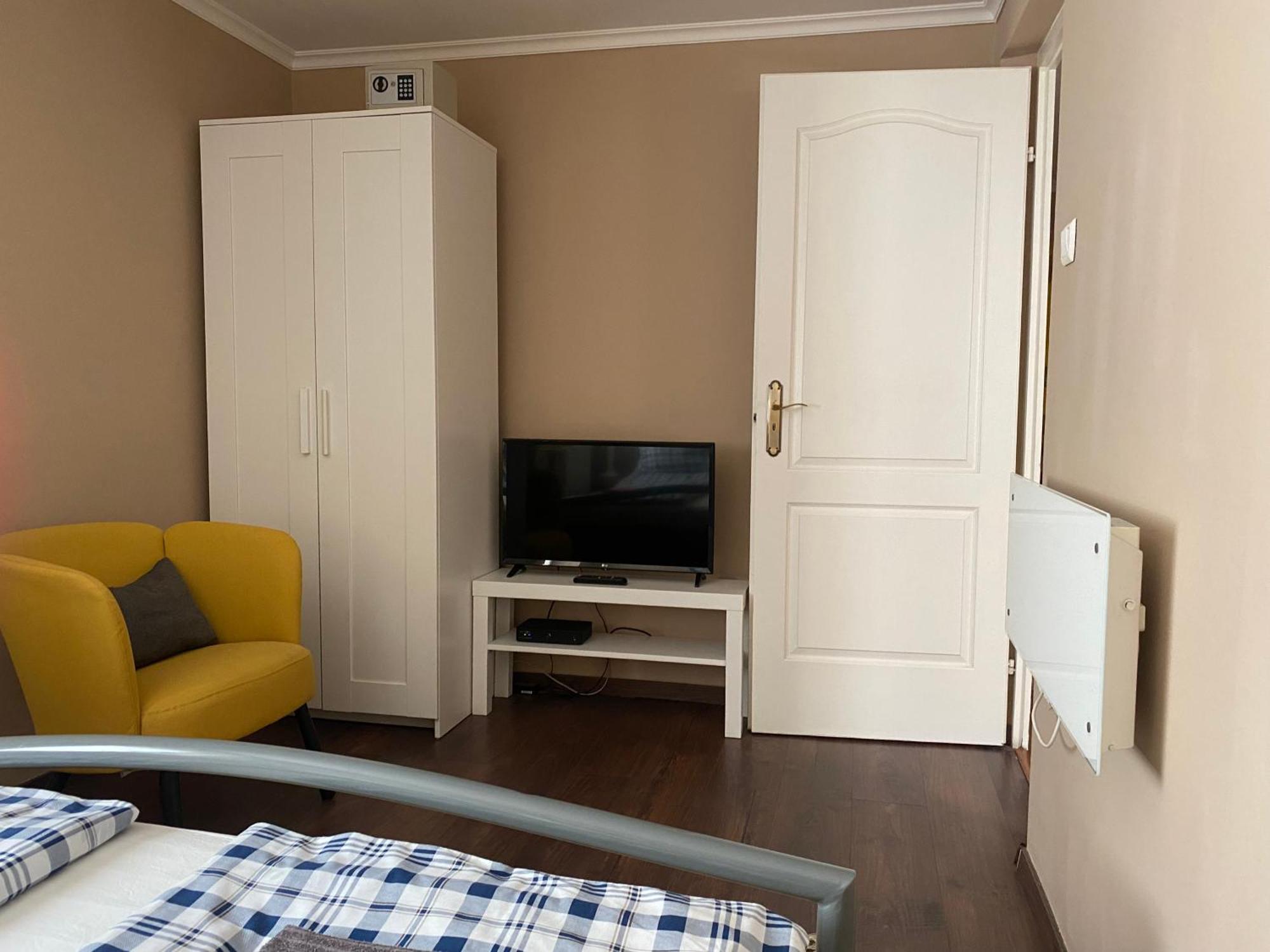 Appartamento Rozsé Apartman Budaörs Esterno foto