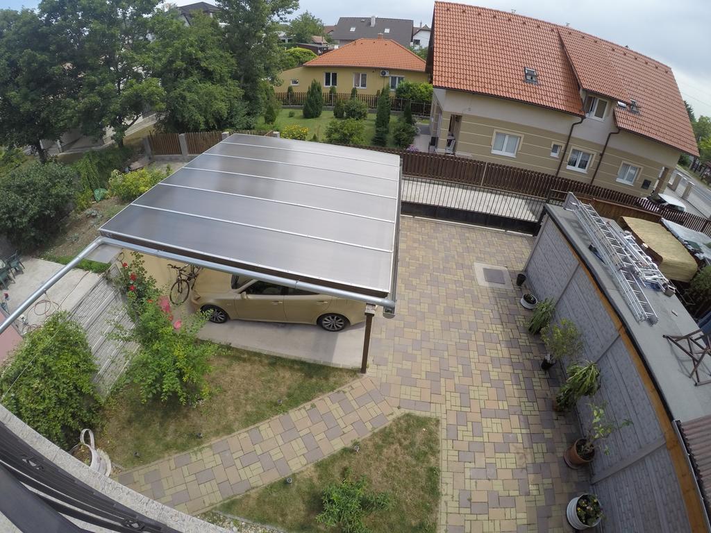 Appartamento Rozsé Apartman Budaörs Esterno foto